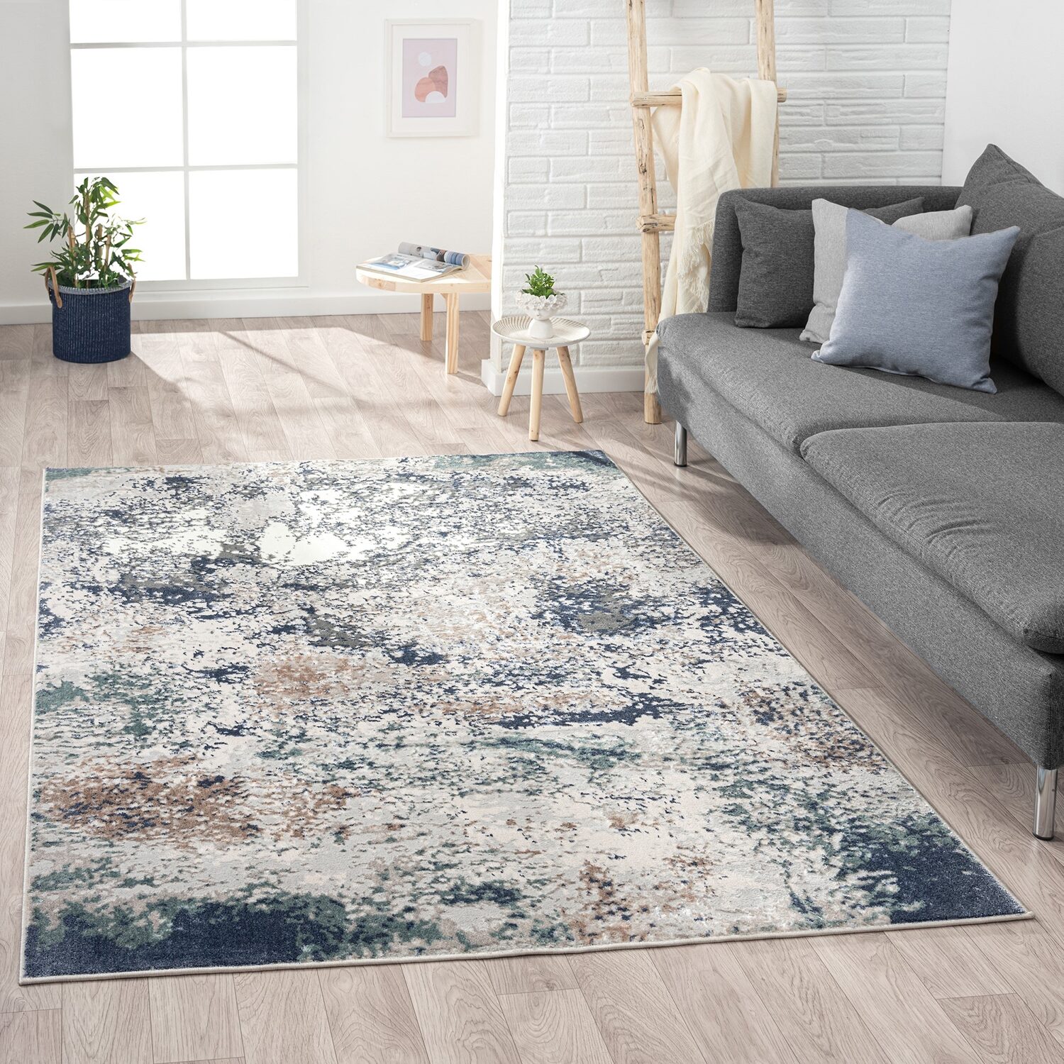 LR HOME Antoine Modern Indoor Rectangular Area Rug