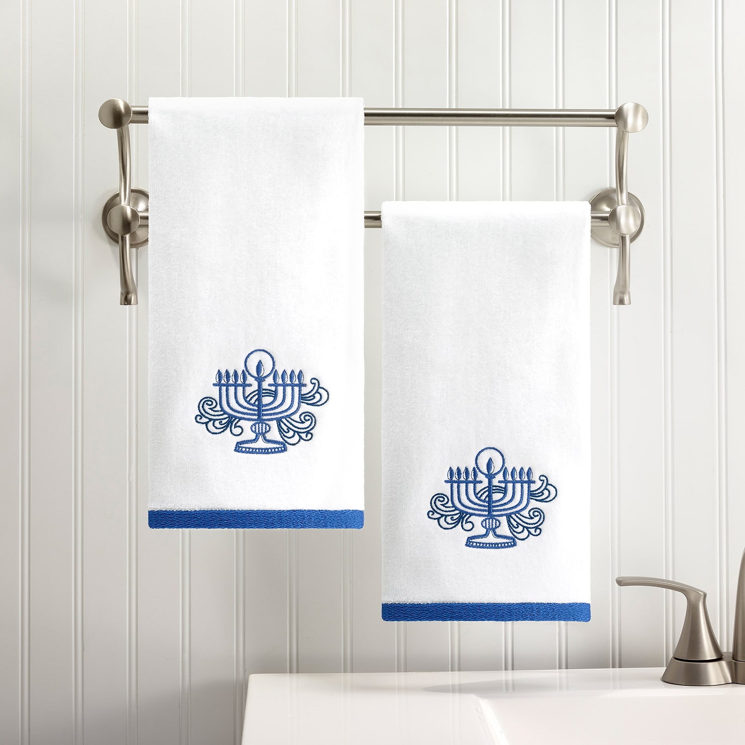 Avanti Menorah 2 Pack Hand Towel