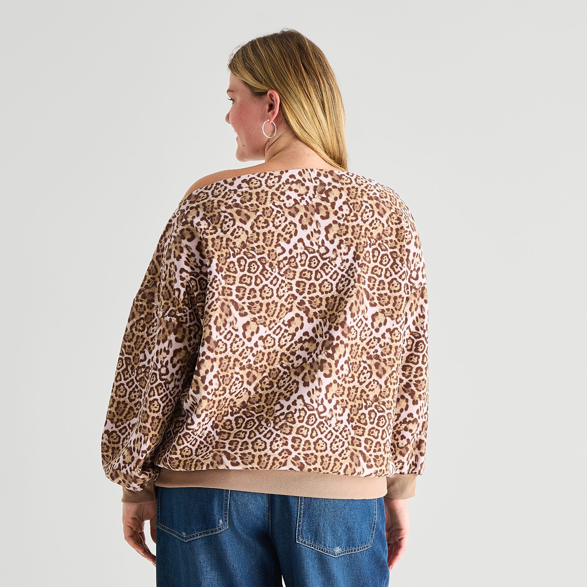 Forever 21 Womens Juniors Plus Asymmetrical Neck Long Sleeve Sweatshirt