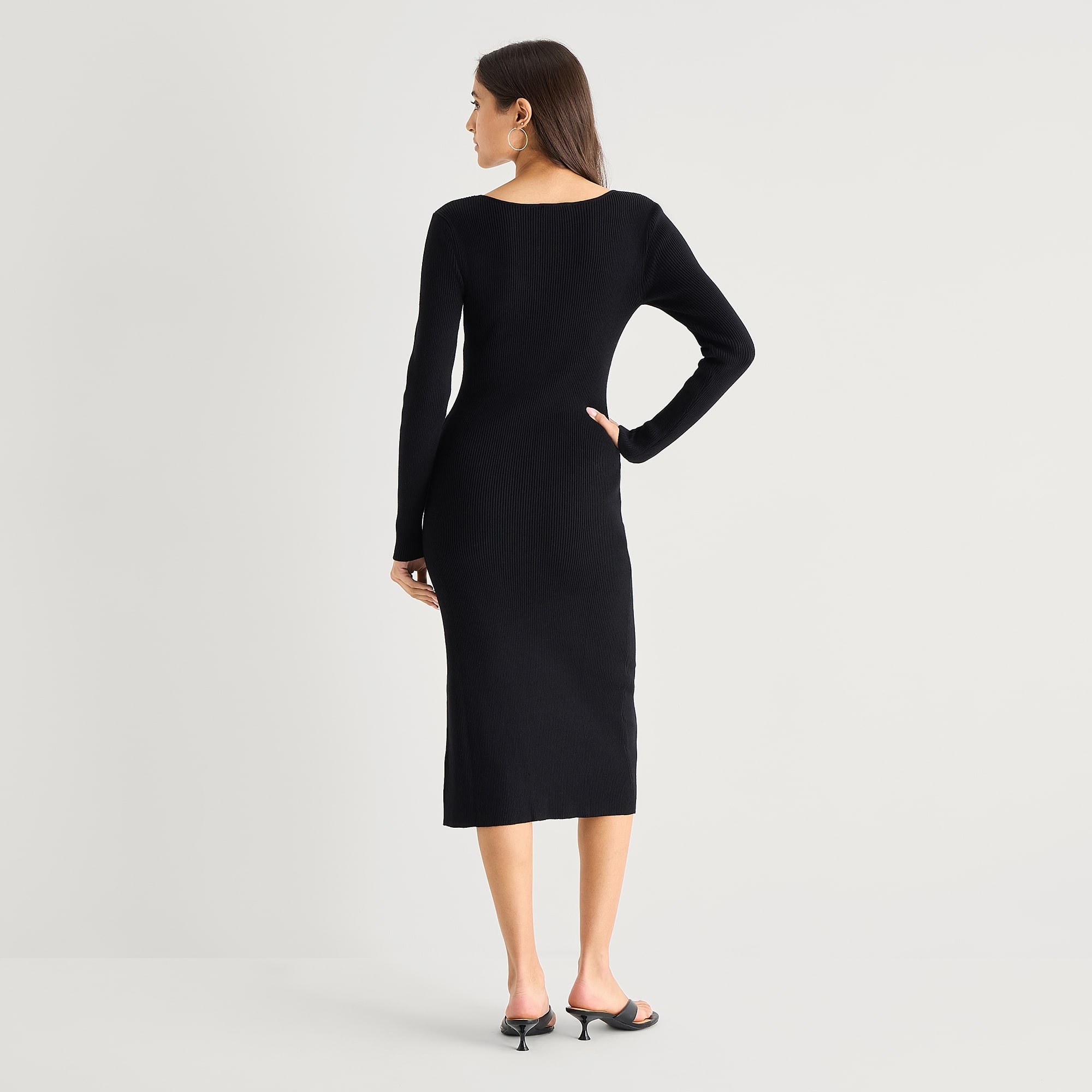 by&by Womens Juniors Long Sleeve Midi Sweater Dress