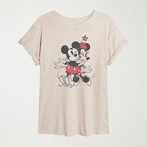 Air Waves Heart Kiss Womens Juniors Crew Neck Short Sleeve Oversized Graphic T-shirt In Beige