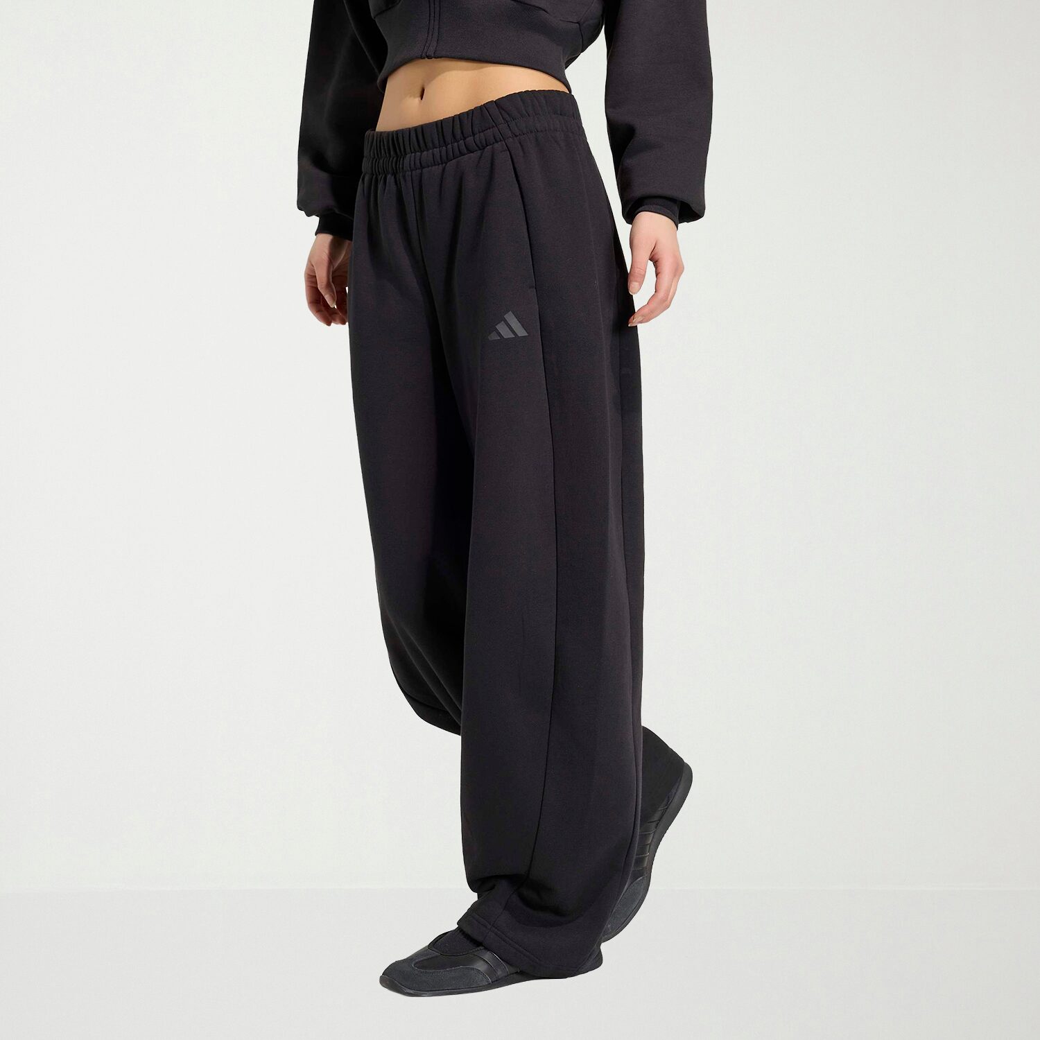 adidas Womens Mid Rise Regular Fit Fleece Sweatpant