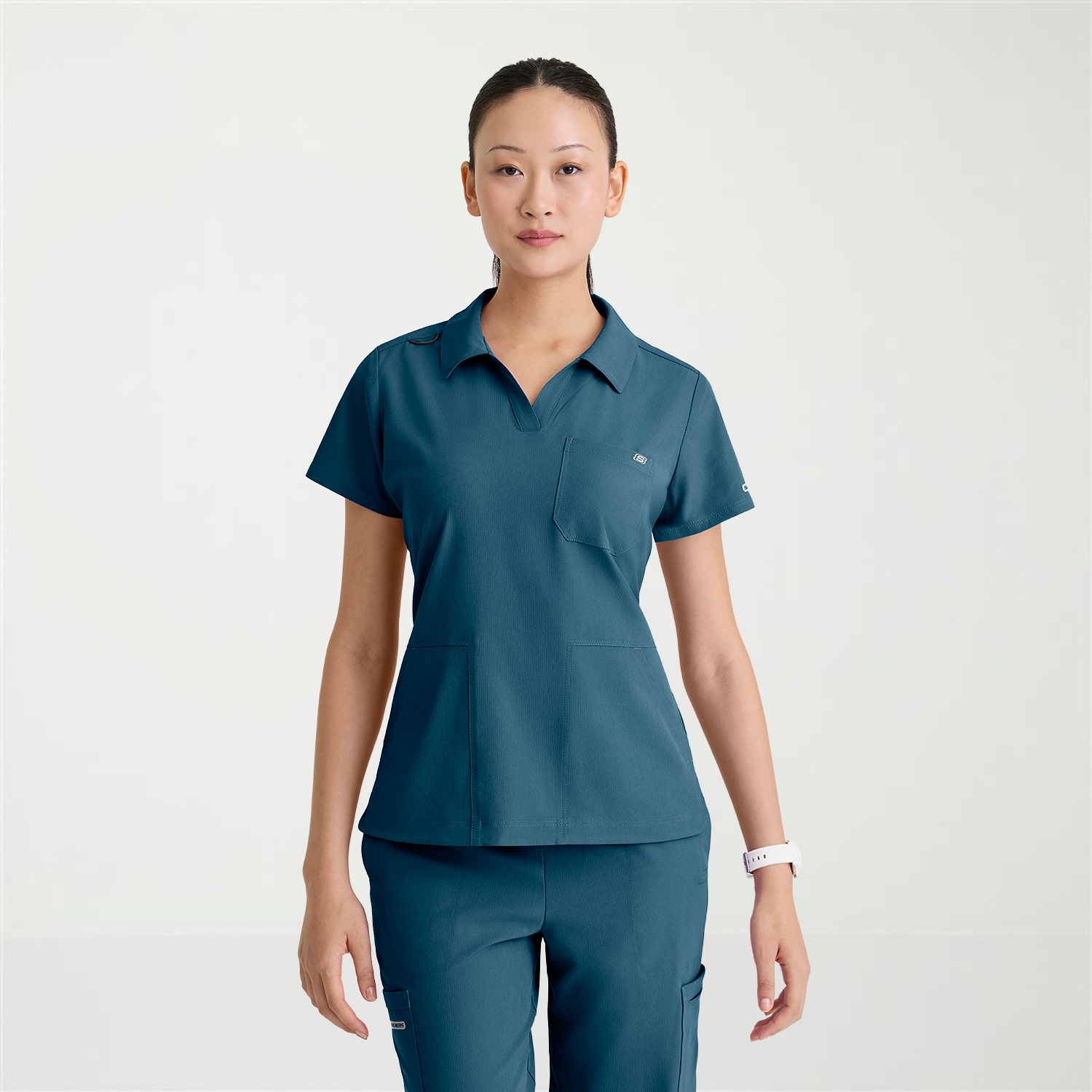 Skechers Skt302 Honor 3-Pocket Slim Fit Womens Short Sleeve Stretch Fabric Moisture Wicking Scrub Top