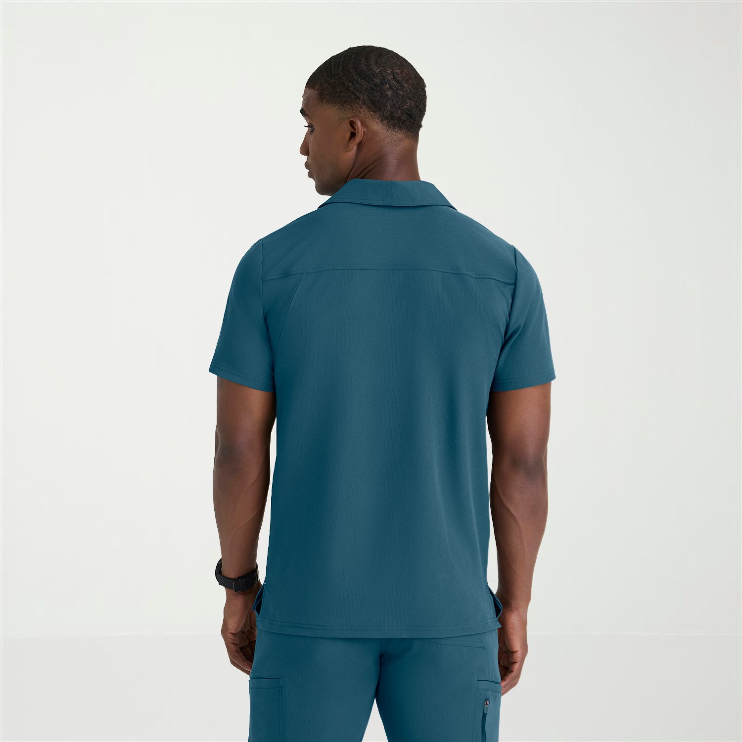Skechers Skt305 Merit 3-Pocket Slim Fit Mens Short Sleeve Stretch Fabric Moisture Wicking Scrub Top