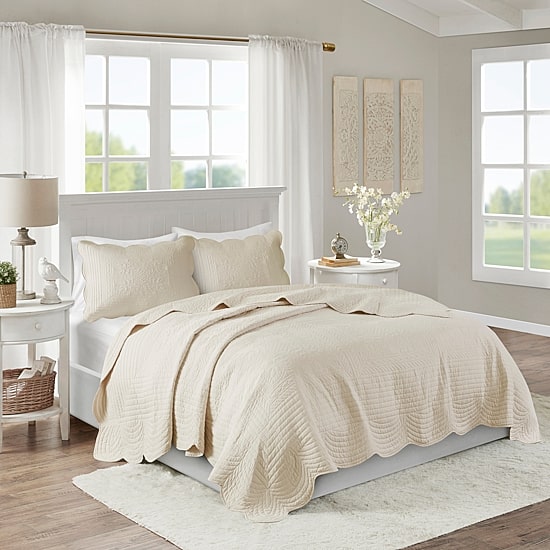 Madison Park Marino 3-Pc Reversible Scalloped Edge Quilt Set