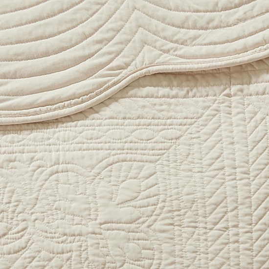 Madison Park Marino 3-Pc Reversible Scalloped Edge Quilt Set