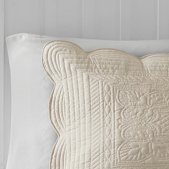 Madison Park Marino 3-Pc Reversible Scalloped Edge Quilt Set