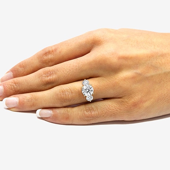 Love Lives Forever (F / Si1-Si2) Womens 4 CT. T.W. Lab Grown White Diamond 10K Gold Round 3-Stone Engagement Ring