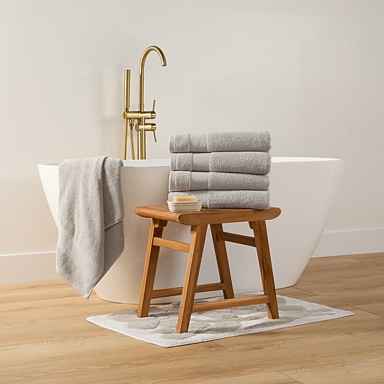Casual Comfort Essential 4-Piece 100% Cotton Ultra Soft Bath Towel Set