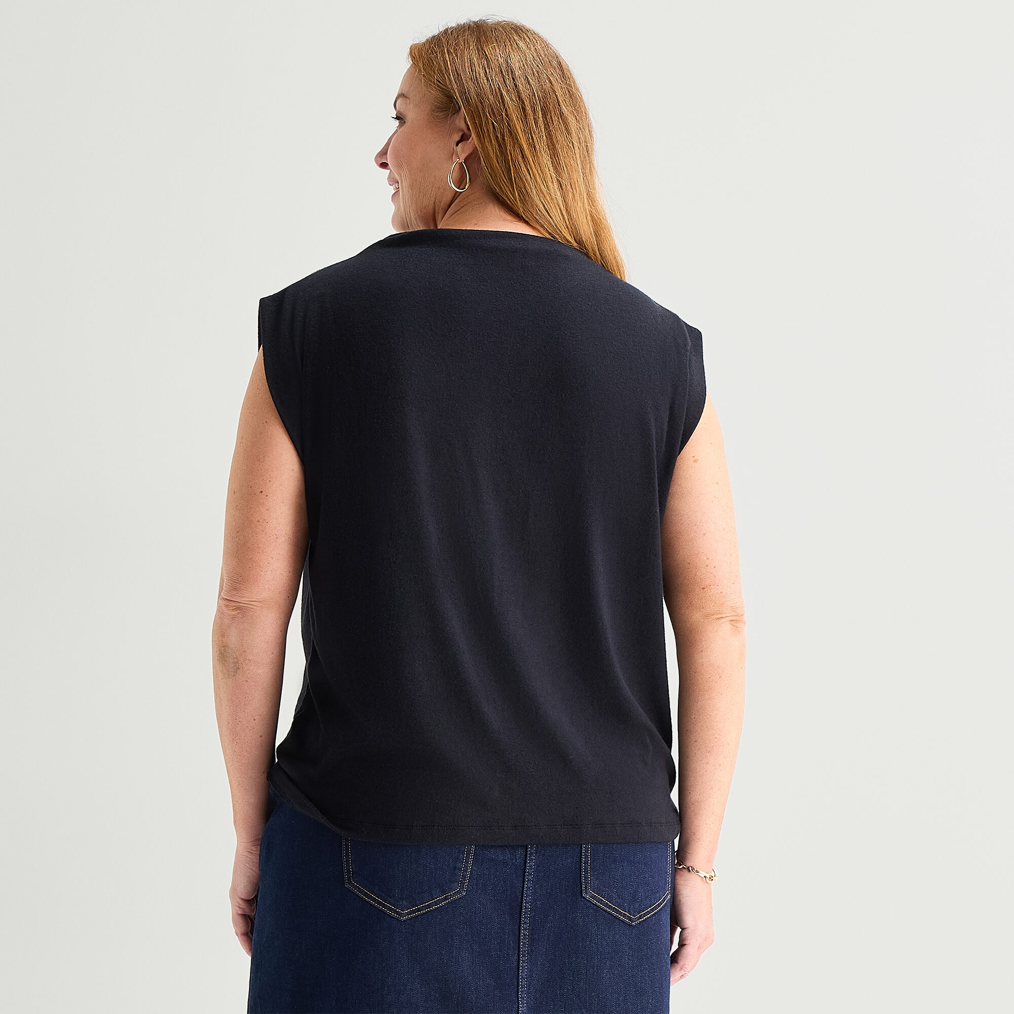 Liz Claiborne Womens Plus Funnel Neck Sleeveless T-Shirt