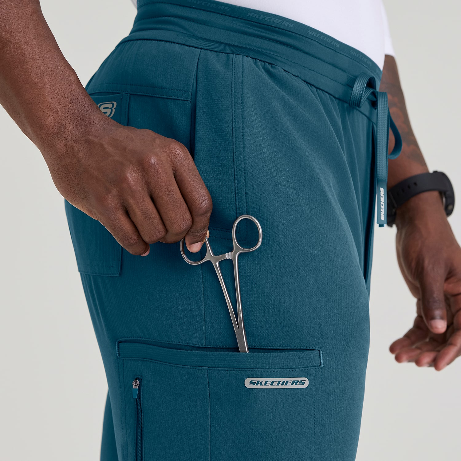Skechers Skp736 Merit 6-Pocket Straight Leg Mens Big and Tall Stretch Fabric Moisture Wicking Scrub Pant