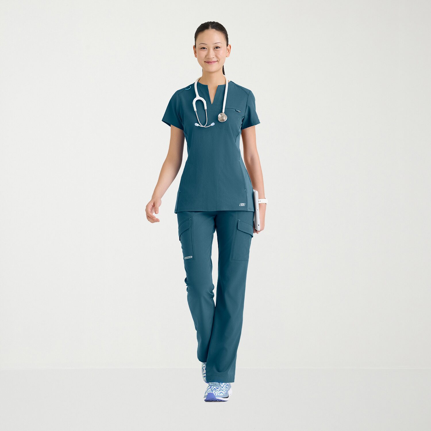 Skechers Skt312 Reward 3-Pocket Slim Fit Womens Plus V Neck Short Sleeve Stretch Fabric Moisture Wicking Scrub Top