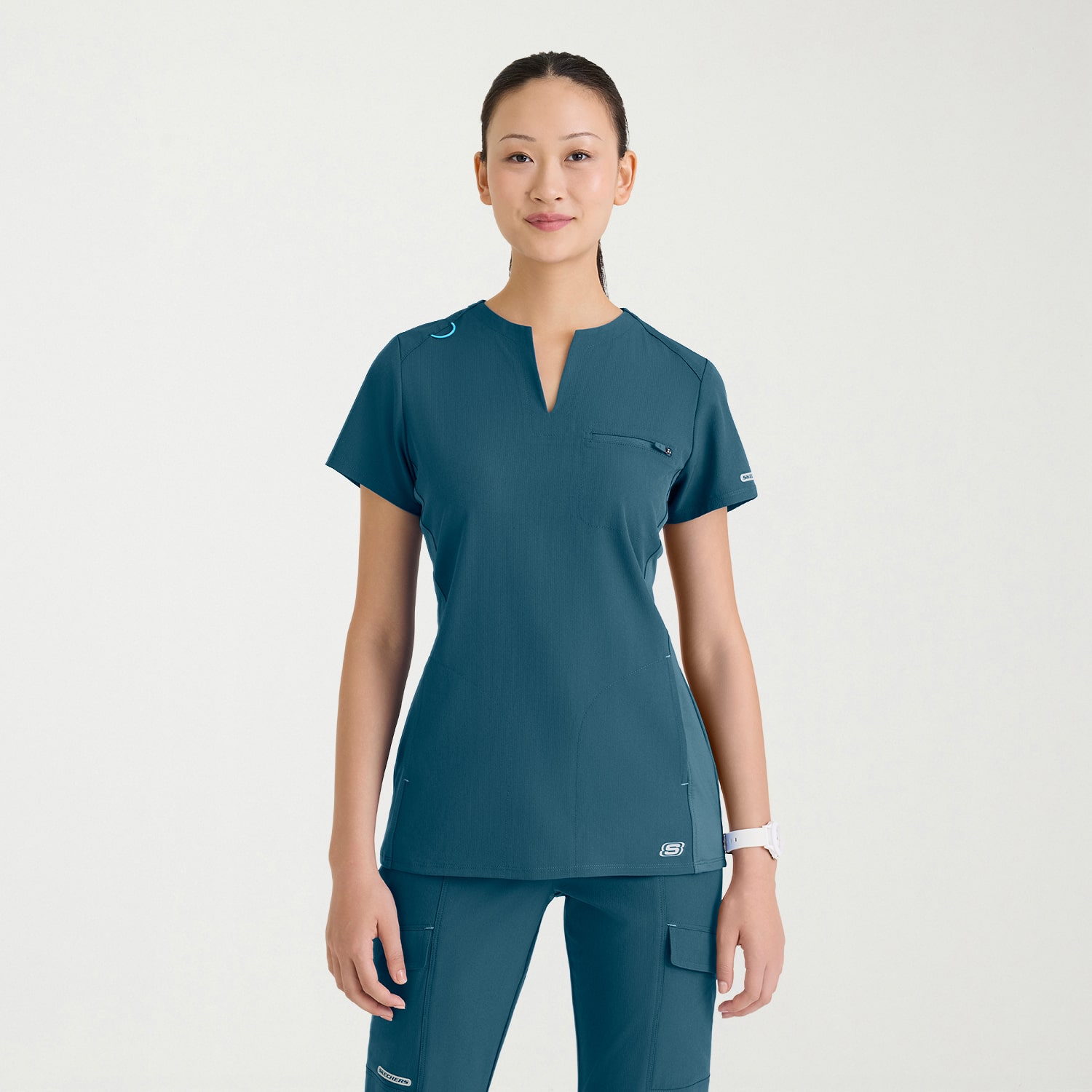 Skechers Skt312 Reward 3-Pocket Slim Fit Womens Plus V Neck Short Sleeve Stretch Fabric Moisture Wicking Scrub Top