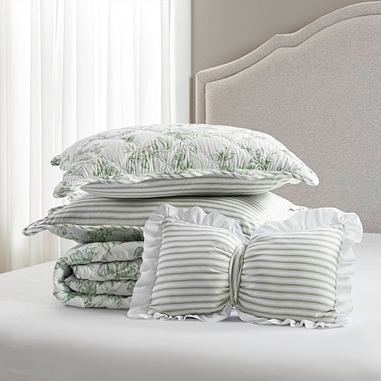 Madison Park Essentials Colette Floral Reversible With Decorative Pillow Reversible Quilt Set