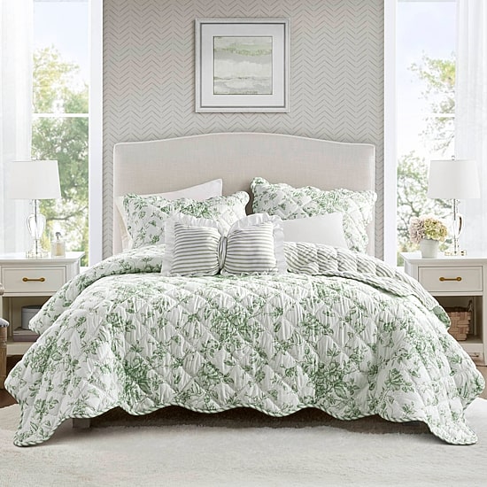 Madison Park Essentials Colette Floral Reversible With Decorative Pillow Reversible Quilt Set
