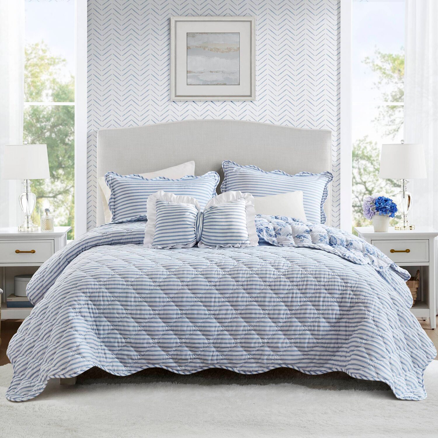 Madison Park Essentials Colette Floral Reversible With Decorative Pillow Quilt Set