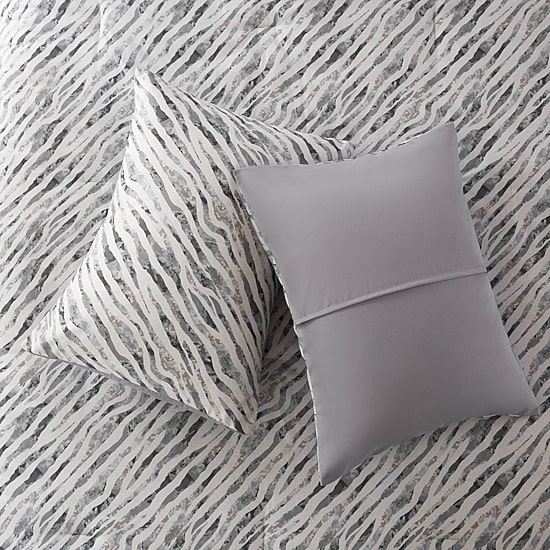 Madison Park Essentials Harlow Abstract Stripe Print With Sheet Set Comforter Set
