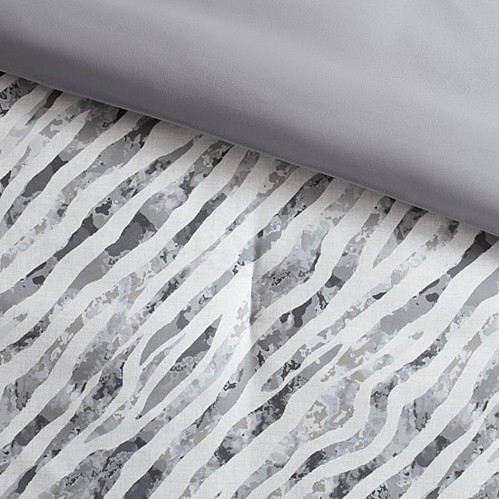Madison Park Essentials Harlow Abstract Stripe Print With Sheet Set Comforter Set