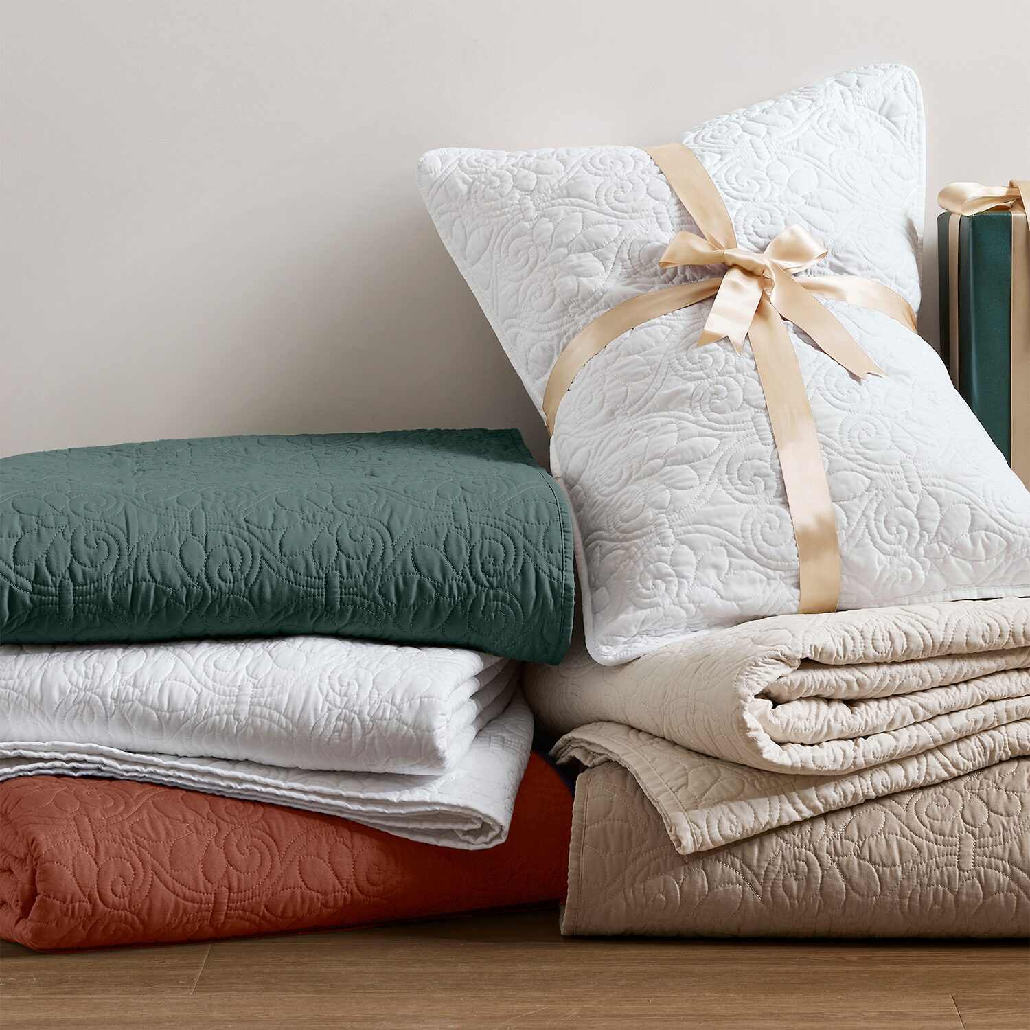 Madison Park Mansfield Oversized Antimicrobial Treated 3pc Bedspread Set