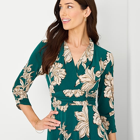 Perceptions Womens V Neck 3/4 Sleeve Ruched Sleeve Floral Fit + Flare Dress