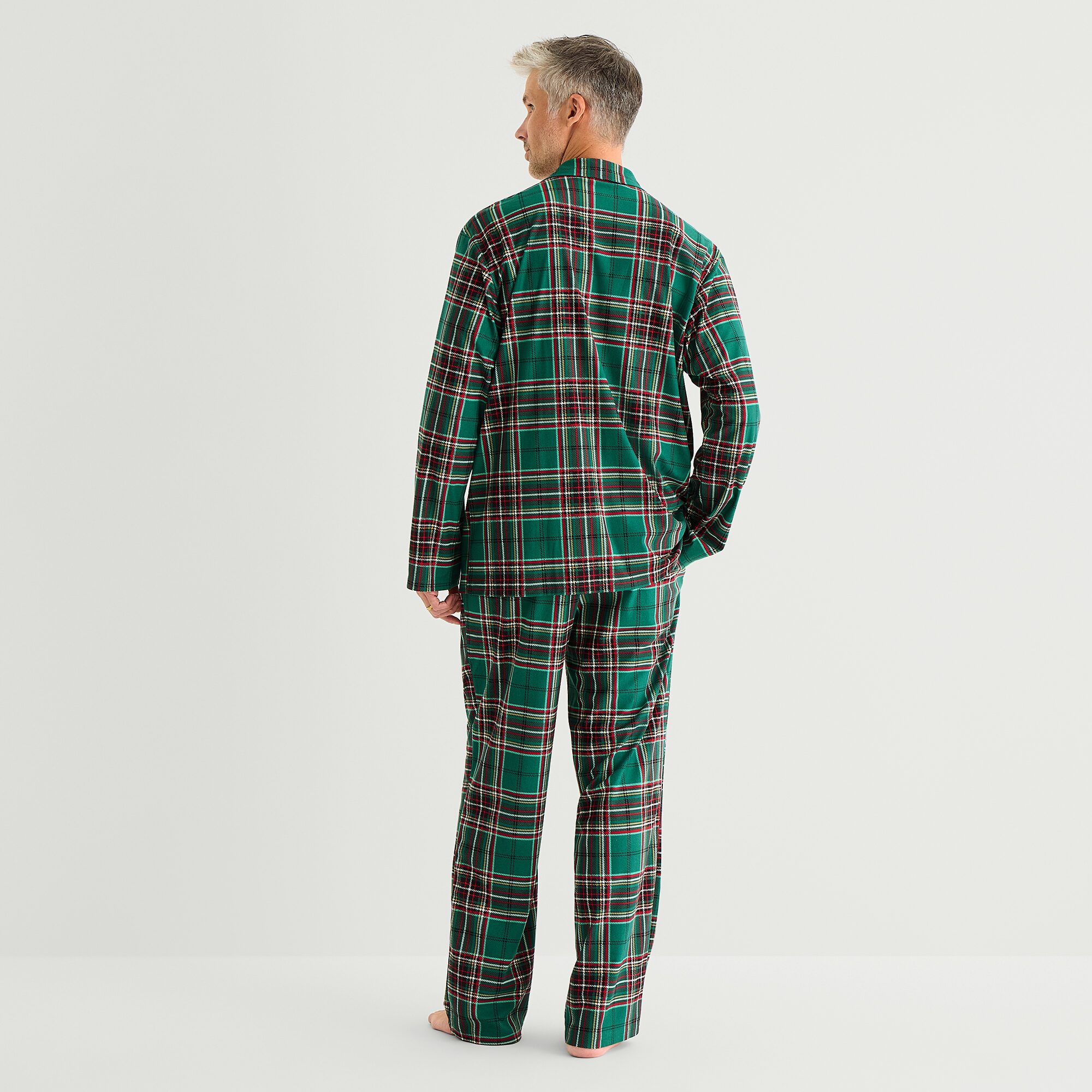 North Pole Trading Co. Mens Fleece Long Sleeve 2-pc. Matching Family Pajama Set