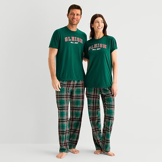 North Pole Trading Co. Crew Neck Short Sleeve Matching Family Pajama Top