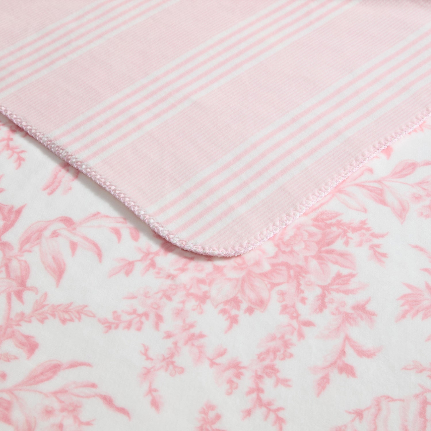 Laura Ashley Bedford Washable Throw