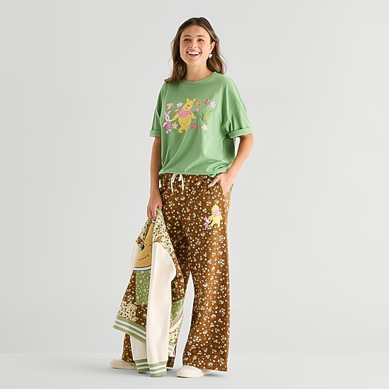 Womens Juniors Wide Leg Mid Rise Winnie The Pooh Sweatpant