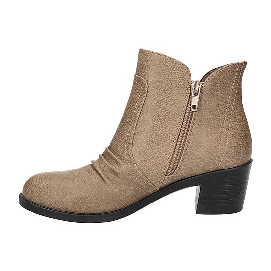 Easy Street Womens Berwick Block Heel Booties