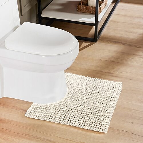 Better Trends Indulgence Collection Bath Rug In White