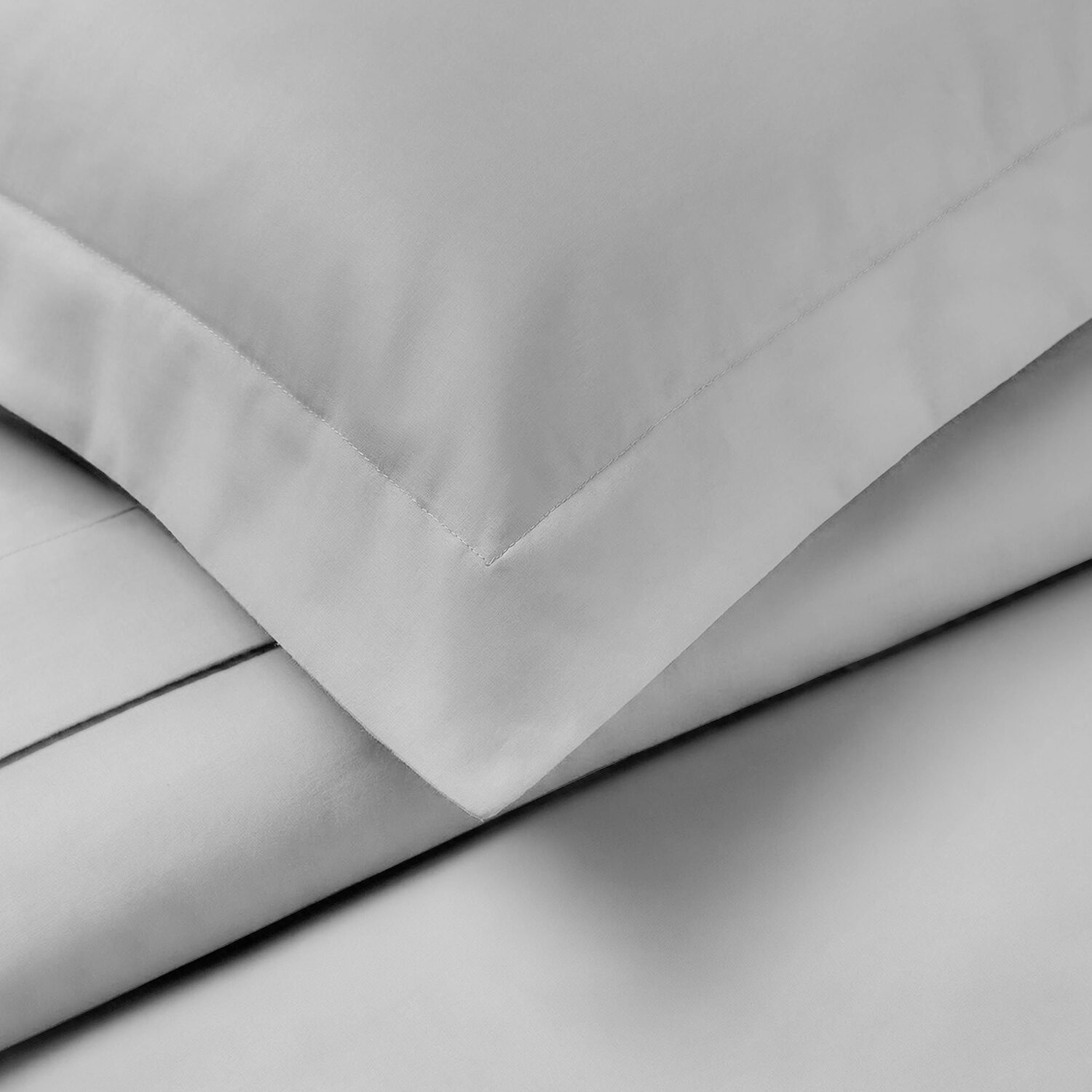 SUPERIOR® Egyptian Cotton 700tc Premium Sateen Reversible Duvet Cover