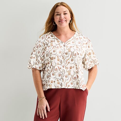 Liz Claiborne Womens Plus V Neck Short Sleeve Blouse In White