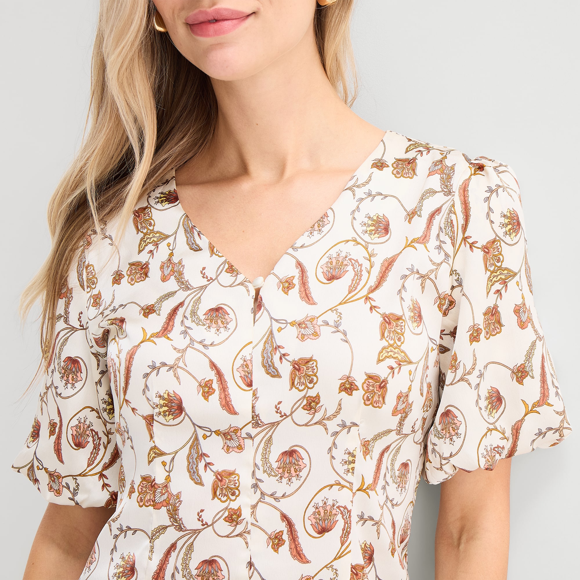 Liz Claiborne Womens V Neck Short Sleeve Blouse