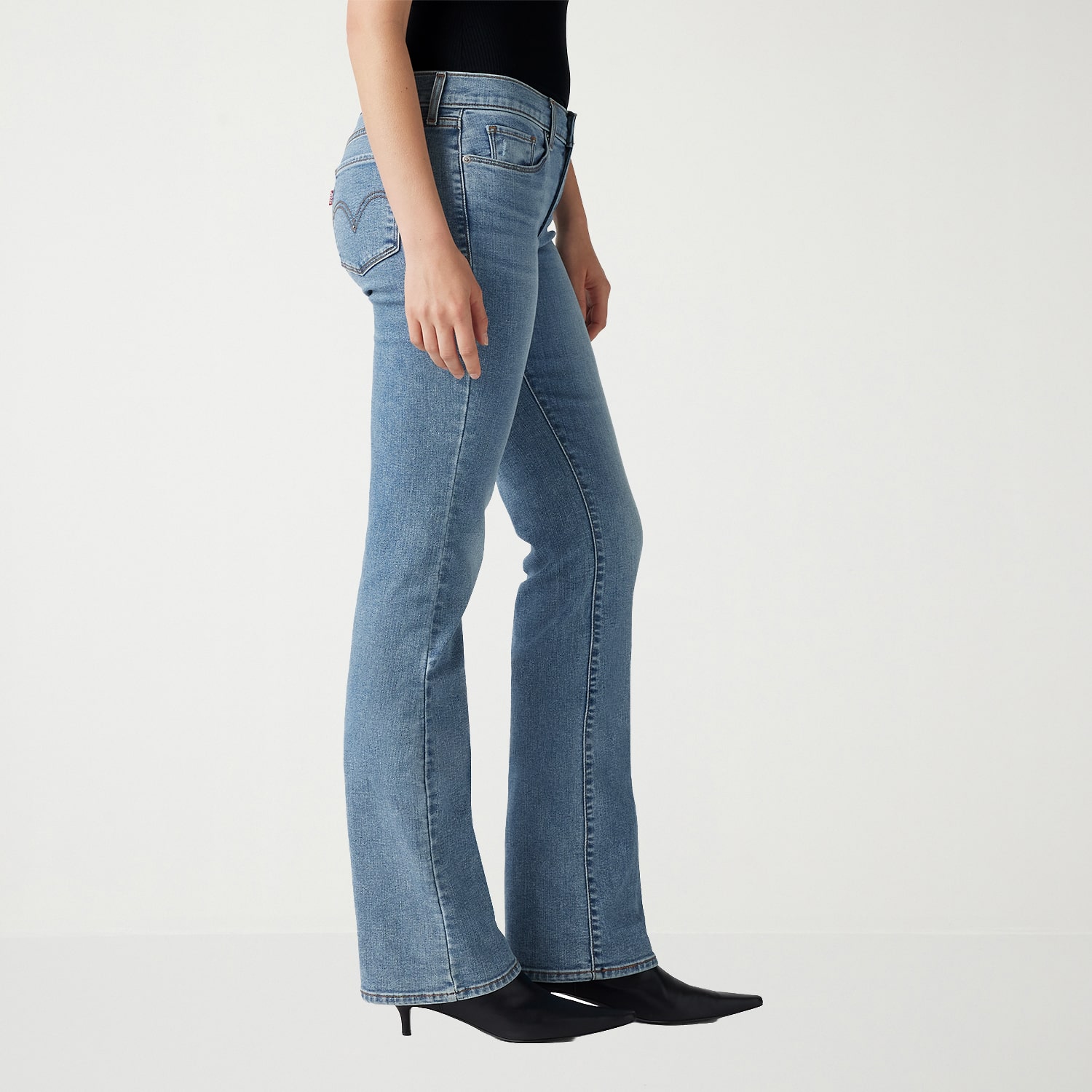 Levi's® Womens Mid Rise Stretch Fabric Relaxed Fit Bootcut Jean