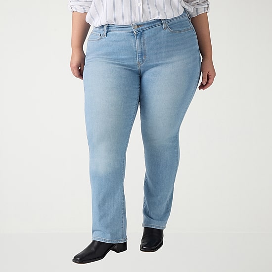 Levi's® Womens Plus Classic Straight Jean