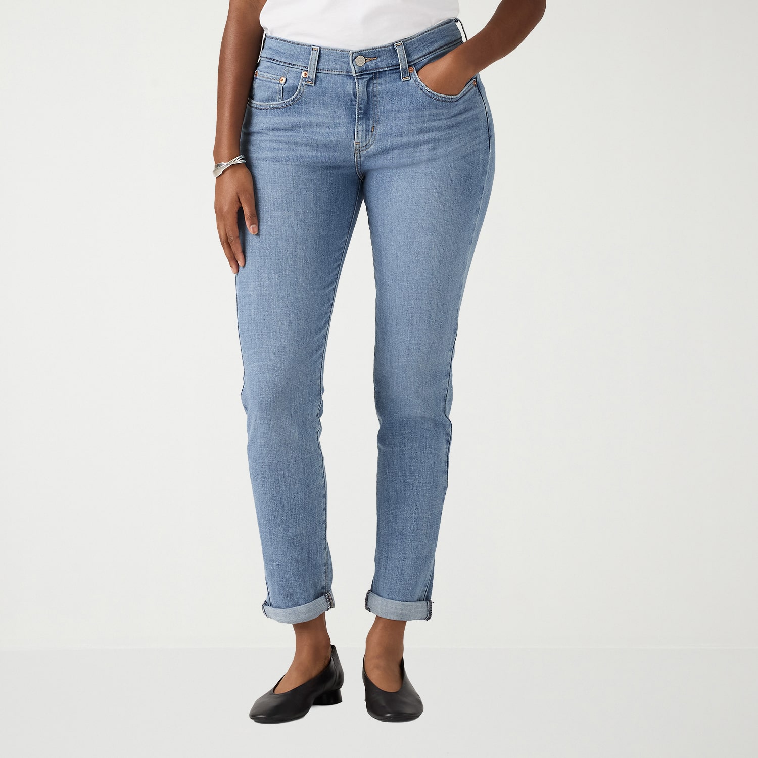 Levi's® Womens Mid Rise Relaxed Fit Tapered Leg Boyfriend Jean
