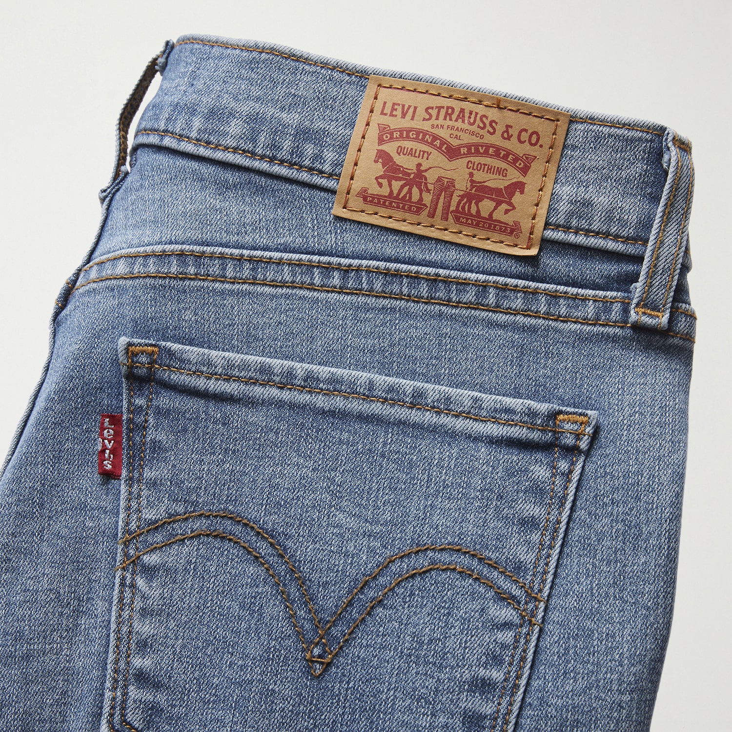 Levi's® Womens Mid Rise Stretch Fabric Relaxed Fit Bootcut Jean