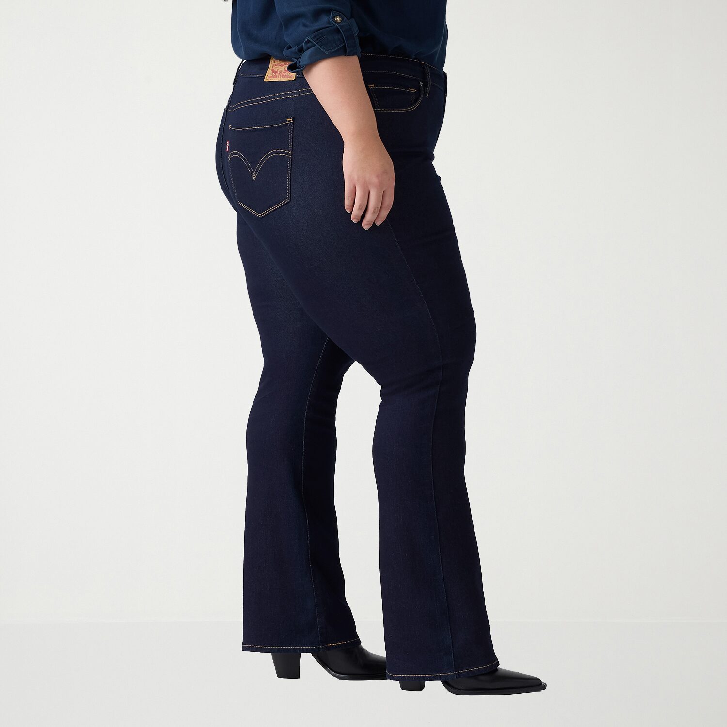 Levi's® Womens Plus Mid Rise Classic Bootcut Jean
