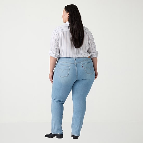 Levi's® Womens Plus Classic Straight Jean