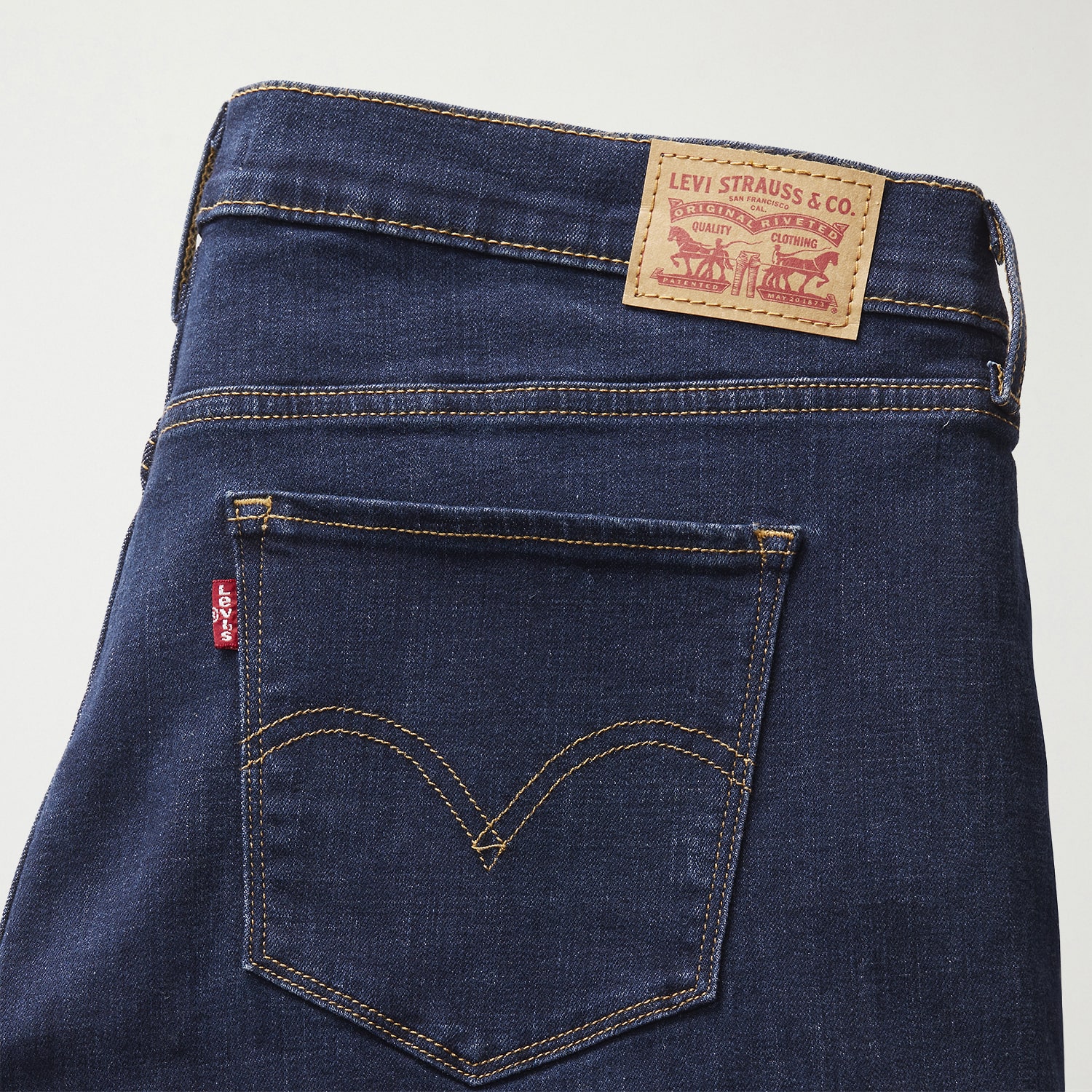 Levi's® Womens Plus Classic Straight Jean
