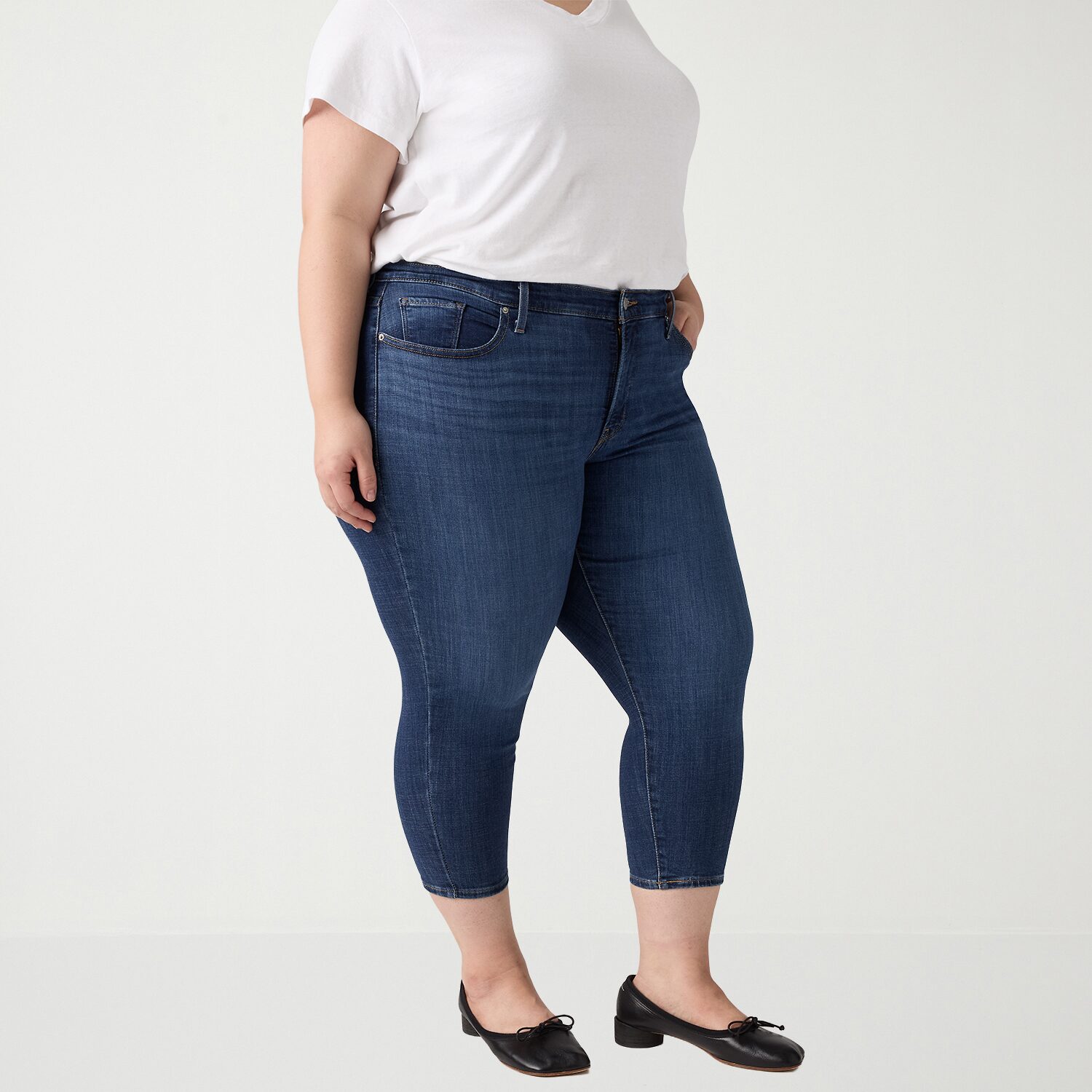 Levi's® Shaping Womens Plus Stretch Fabric Slim Mid Rise Capri Pant