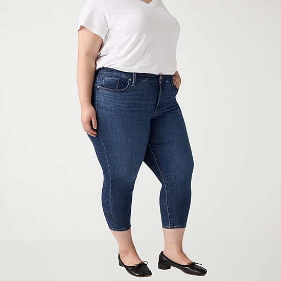Levi's® Shaping Womens Plus Stretch Fabric Slim Mid Rise Capri Pant