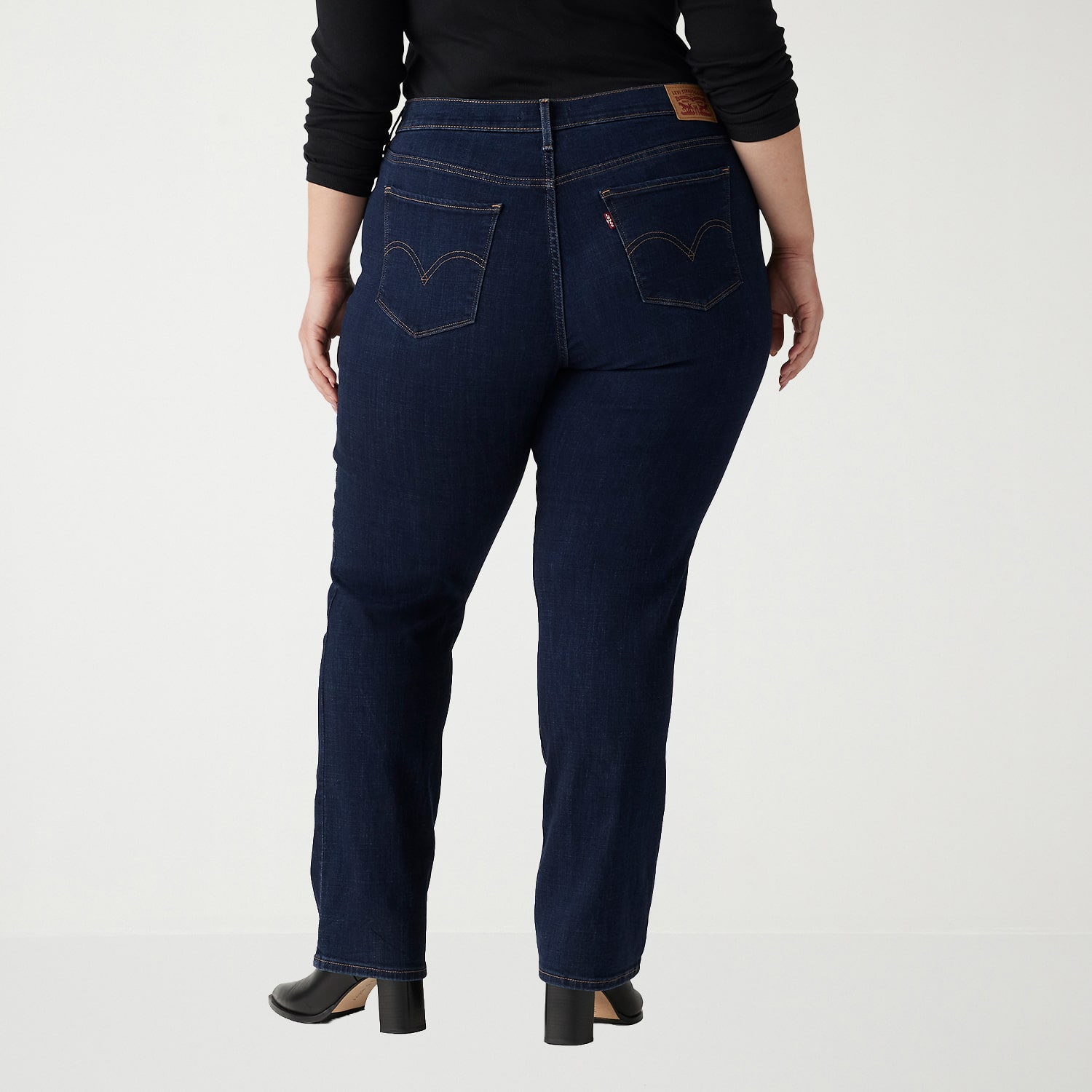 Levi's® Womens Plus Classic Straight Jean