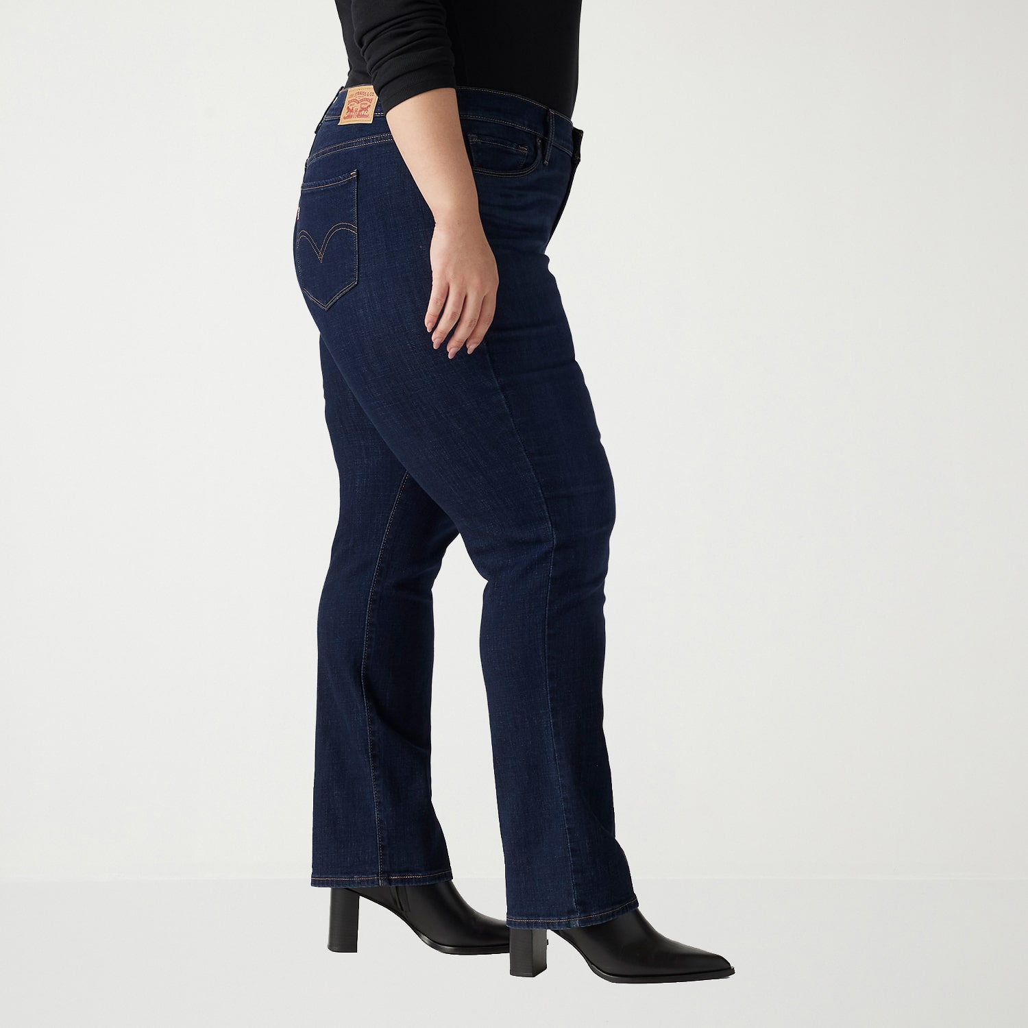 Levi's® Womens Plus Classic Straight Jean