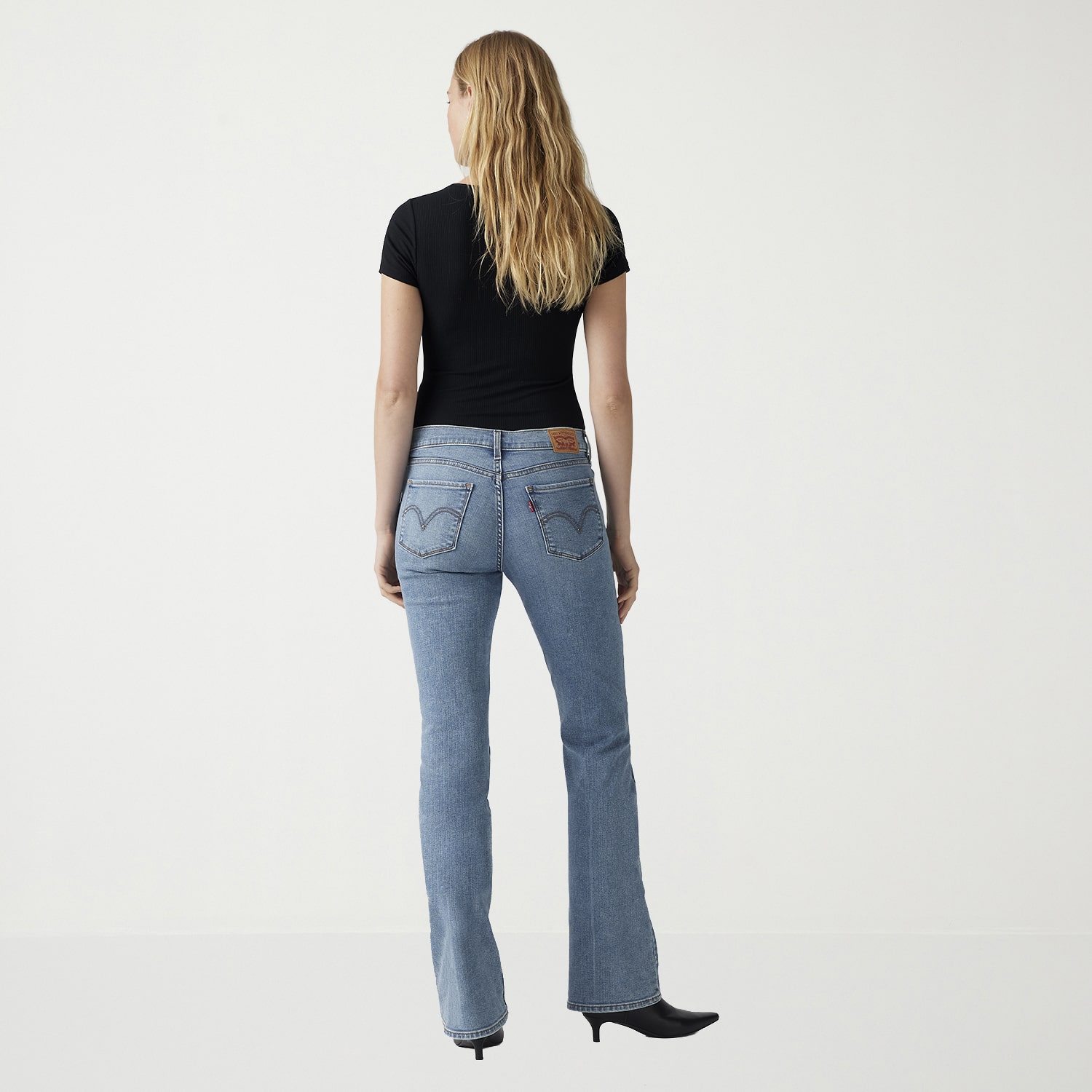 Levi's® Womens Mid Rise Stretch Fabric Relaxed Fit Bootcut Jean