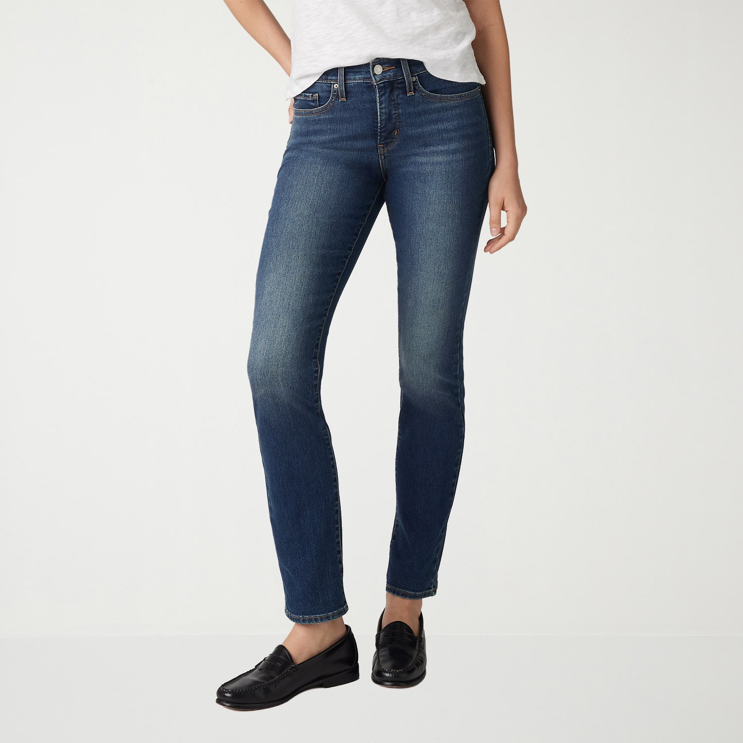 Levi's® Women's Mid Rise 314™ Shaping Staight Jeans