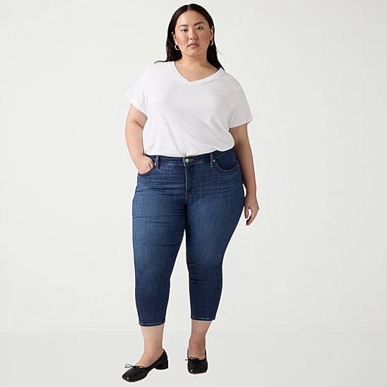 Levi's® Shaping Womens Plus Stretch Fabric Slim Mid Rise Capri Pant