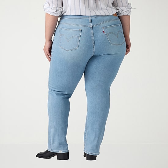 Levi's® Womens Plus Classic Straight Jean