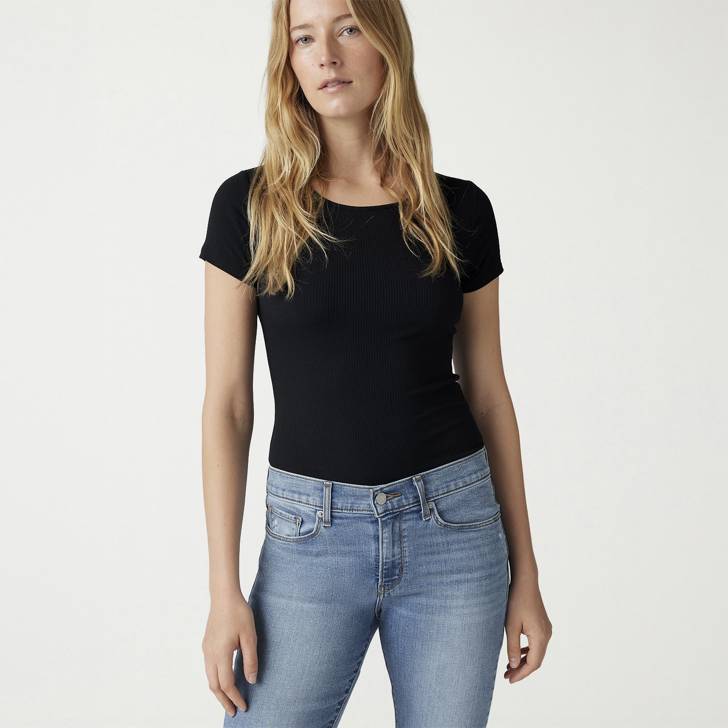Levi's® Womens Mid Rise Stretch Fabric Relaxed Fit Bootcut Jean
