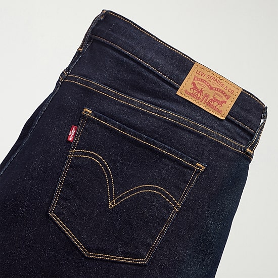 Levi's® Womens Plus Mid Rise Classic Bootcut Jean